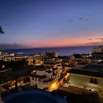 Tucan Next To Siam Park * Адехе