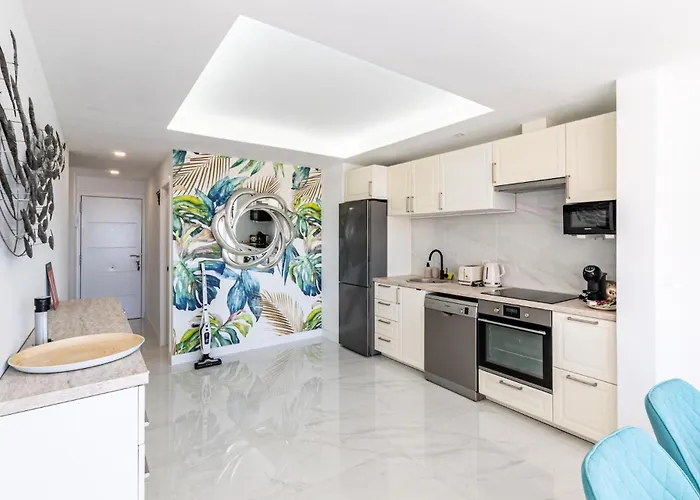 Апартаменты Tucan Next To Siam Park