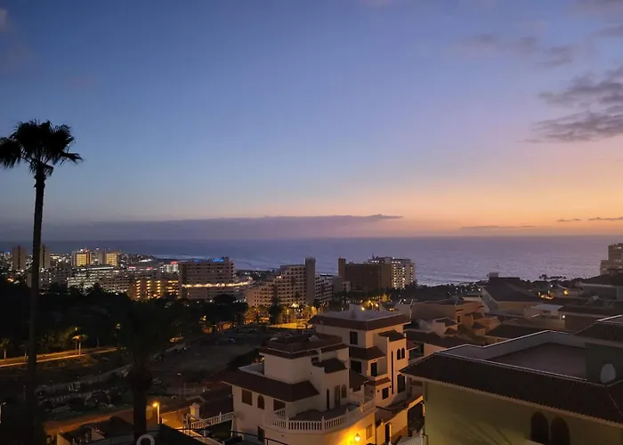 Tucan Next To Siam Park Адехе