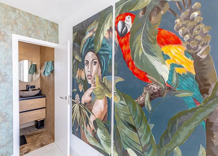 Tucan Next To Siam Park